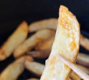FRENCH FRY/POTATO WEDGES (WITH GARLIC MAYONNAISE) CHOICE OF PASTA