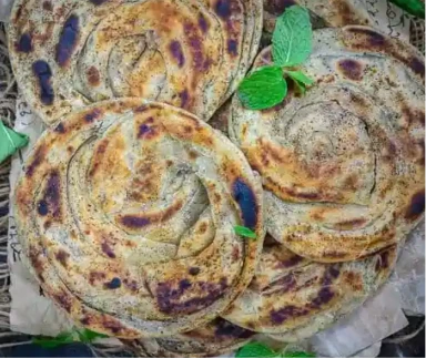 PUDINA/ LACCHA PARANTHA
